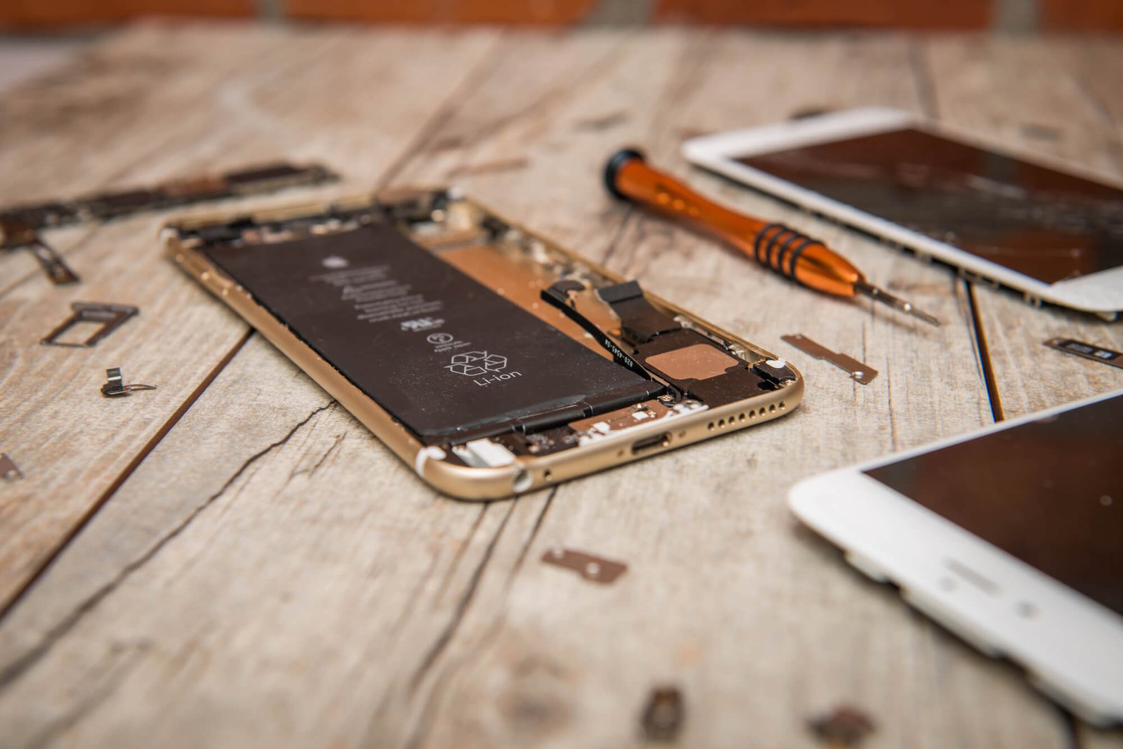 How Long Does an iPhone Battery Last?