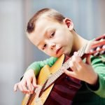 guitar lessons for kids what age to start