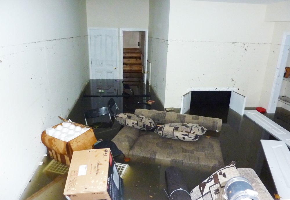 how to clean basement after water damage